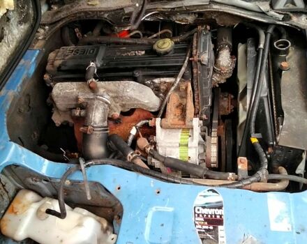 Синий Мазда Е2200, объемом двигателя 2.2 л и пробегом 168 тыс. км за 1400 $, фото 4 на Automoto.ua