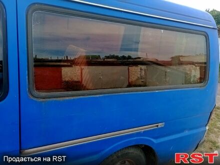 Синій Мазда Е2200, об'ємом двигуна 2.2 л та пробігом 222 тис. км за 1000 $, фото 1 на Automoto.ua
