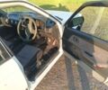 Белый Мазда Фамилия, объемом двигателя 1.5 л и пробегом 280 тыс. км за 1250 $, фото 3 на Automoto.ua