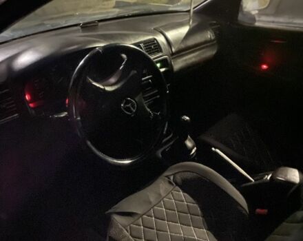 Синий Мазда Лантис, объемом двигателя 1.5 л и пробегом 3 тыс. км за 1500 $, фото 3 на Automoto.ua