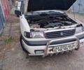 Белый Мазда МПВ, объемом двигателя 2.5 л и пробегом 210 тыс. км за 3500 $, фото 3 на Automoto.ua