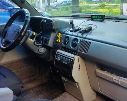 Мазда МПВ, объемом двигателя 3 л и пробегом 320 тыс. км за 3350 $, фото 5 на Automoto.ua