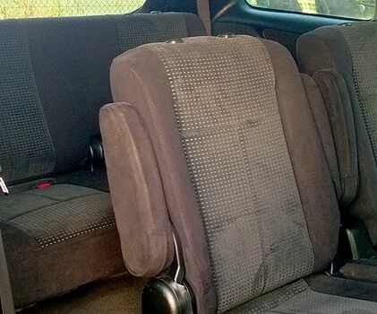 Мазда МПВ, объемом двигателя 2 л и пробегом 256 тыс. км за 2950 $, фото 5 на Automoto.ua