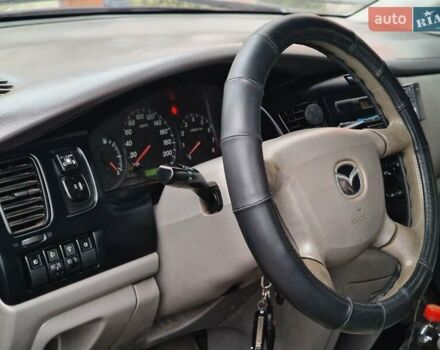 Серый Мазда МПВ, объемом двигателя 2 л и пробегом 324 тыс. км за 2700 $, фото 3 на Automoto.ua