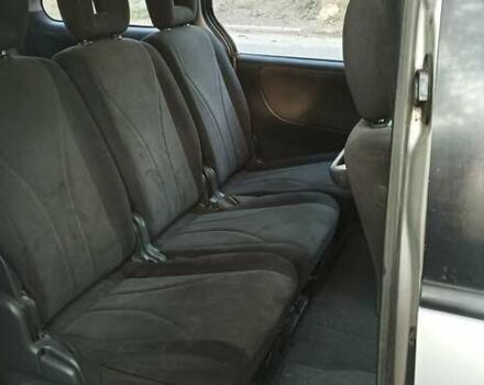 Сірий Мазда МПВ, об'ємом двигуна 2.3 л та пробігом 232 тис. км за 4300 $, фото 4 на Automoto.ua