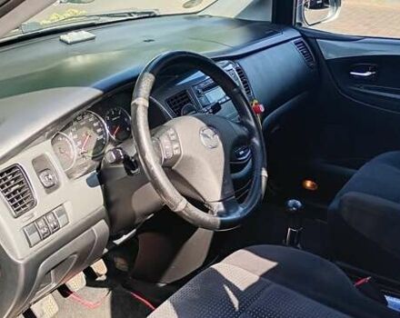 Сірий Мазда МПВ, об'ємом двигуна 2 л та пробігом 192 тис. км за 4300 $, фото 4 на Automoto.ua