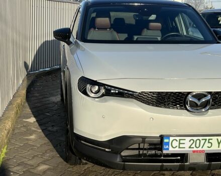 Білий Мазда МХ-3, об'ємом двигуна 0 л та пробігом 26 тис. км за 18000 $, фото 2 на Automoto.ua