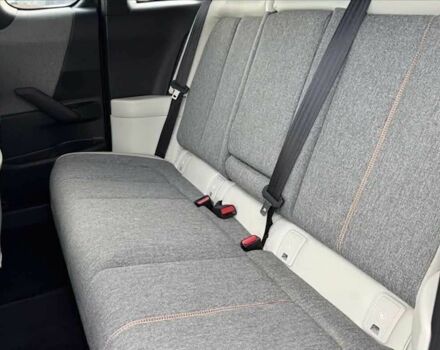 Чорний Мазда МХ-3, об'ємом двигуна 0 л та пробігом 10 тис. км за 11000 $, фото 11 на Automoto.ua