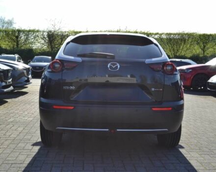 Чорний Мазда МХ-3, об'ємом двигуна 2.4 л та пробігом 23 тис. км за 7100 $, фото 2 на Automoto.ua