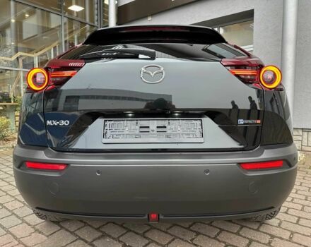 Черный Мазда МХ-3, объемом двигателя 0.8 л и пробегом 23 тыс. км за 10400 $, фото 5 на Automoto.ua