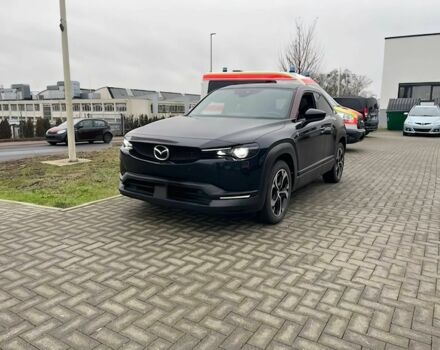 Черный Мазда МХ-3, объемом двигателя 0 л и пробегом 25 тыс. км за 10000 $, фото 1 на Automoto.ua
