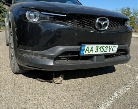 Чорний Мазда МХ-3, об'ємом двигуна 0 л та пробігом 31 тис. км за 346 $, фото 1 на Automoto.ua