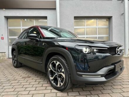 Чорний Мазда МХ-3, об'ємом двигуна 0.8 л та пробігом 23 тис. км за 10400 $, фото 1 на Automoto.ua