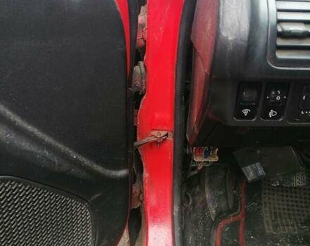 Красный Мазда МХ-3, объемом двигателя 1.8 л и пробегом 294 тыс. км за 2500 $, фото 10 на Automoto.ua