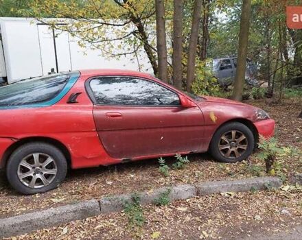 Красный Мазда МХ-3, объемом двигателя 1.6 л и пробегом 250 тыс. км за 1300 $, фото 3 на Automoto.ua