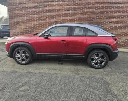 Красный Мазда МХ-3, объемом двигателя 0 л и пробегом 23 тыс. км за 10500 $, фото 1 на Automoto.ua