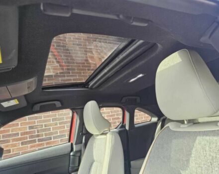 Красный Мазда МХ-3, объемом двигателя 0 л и пробегом 23 тыс. км за 10500 $, фото 7 на Automoto.ua