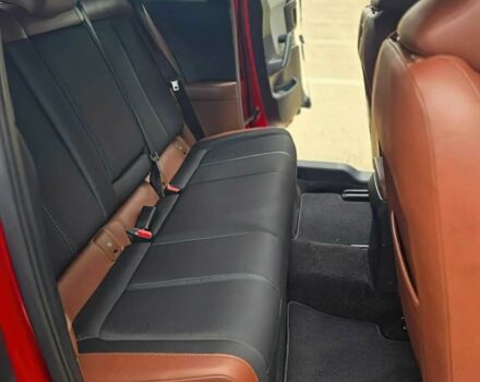 Червоний Мазда МХ-3, об'ємом двигуна 0 л та пробігом 18 тис. км за 17000 $, фото 10 на Automoto.ua