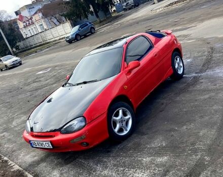 Червоний Мазда МХ-3, об'ємом двигуна 1.6 л та пробігом 200 тис. км за 2000 $, фото 1 на Automoto.ua
