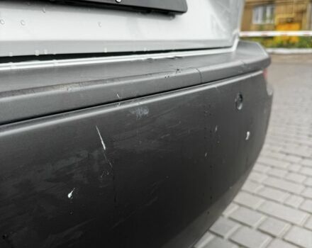 Серый Мазда МХ-3, объемом двигателя 0 л и пробегом 50 тыс. км за 14500 $, фото 4 на Automoto.ua