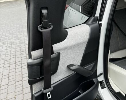 Серый Мазда МХ-3, объемом двигателя 0 л и пробегом 50 тыс. км за 14500 $, фото 12 на Automoto.ua