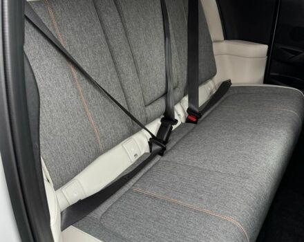 Серый Мазда МХ-3, объемом двигателя 0 л и пробегом 50 тыс. км за 14500 $, фото 10 на Automoto.ua