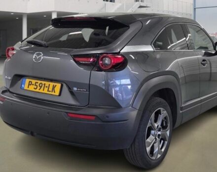 Сірий Мазда МХ-3, об'ємом двигуна 0 л та пробігом 105 тис. км за 14800 $, фото 1 на Automoto.ua