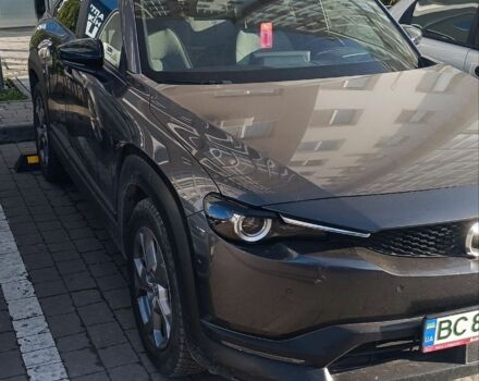 Серый Мазда МХ-3, объемом двигателя 0 л и пробегом 76 тыс. км за 15000 $, фото 1 на Automoto.ua