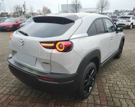 Серый Мазда МХ-3, объемом двигателя 0 л и пробегом 19 тыс. км за 6700 $, фото 4 на Automoto.ua