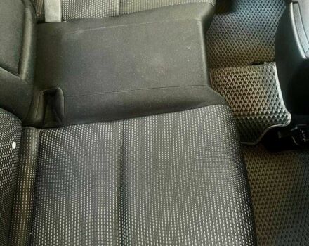 Синий Мазда МХ-3, объемом двигателя 2 л и пробегом 170 тыс. км за 8500 $, фото 6 на Automoto.ua