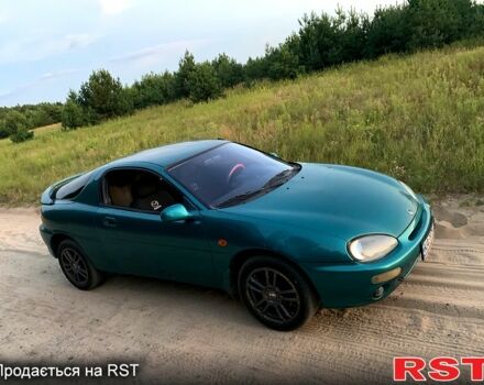 Зелений Мазда МХ-3, об'ємом двигуна 1.6 л та пробігом 237 тис. км за 3000 $, фото 1 на Automoto.ua