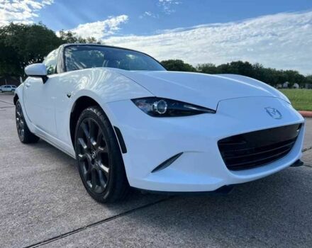 Белый Мазда МХ-5, объемом двигателя 2 л и пробегом 30 тыс. км за 2900 $, фото 19 на Automoto.ua