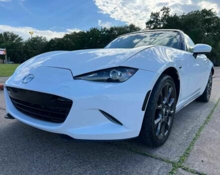 Белый Мазда МХ-5, объемом двигателя 2 л и пробегом 30 тыс. км за 2900 $, фото 2 на Automoto.ua