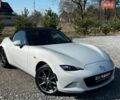 Белый Мазда МХ-5, объемом двигателя 2 л и пробегом 98 тыс. км за 15700 $, фото 1 на Automoto.ua