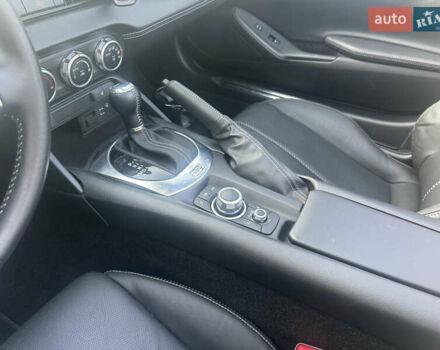 Черный Мазда МХ-5, объемом двигателя 2 л и пробегом 17 тыс. км за 25500 $, фото 13 на Automoto.ua