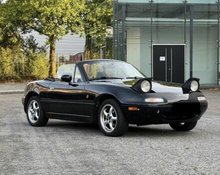 Мазда МХ-5 1995 в Ровно на Automoto.ua Черный Мазда МХ-5, объемом двигателя 1.6 л и пробегом 80 тыс. км за 9500 $, фото 1 на Automoto.ua