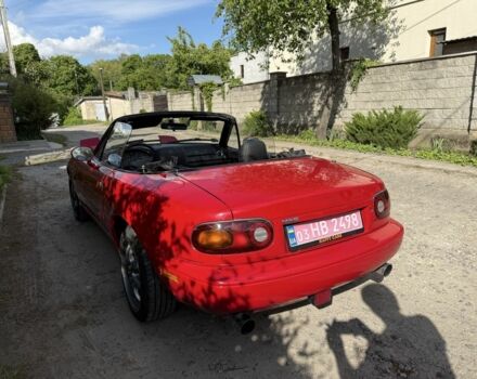 Червоний Мазда МХ-5, об'ємом двигуна 1.6 л та пробігом 262 тис. км за 10900 $, фото 6 на Automoto.ua