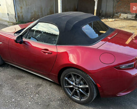 Красный Мазда МХ-5, объемом двигателя 2 л и пробегом 40 тыс. км за 19000 $, фото 9 на Automoto.ua