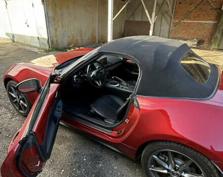 Красный Мазда МХ-5, объемом двигателя 2 л и пробегом 40 тыс. км за 19000 $, фото 14 на Automoto.ua