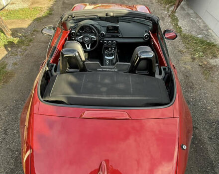 Красный Мазда МХ-5, объемом двигателя 2 л и пробегом 40 тыс. км за 19000 $, фото 12 на Automoto.ua