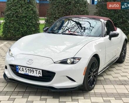 Серый Мазда МХ-5, объемом двигателя 2 л и пробегом 58 тыс. км за 28500 $, фото 1 на Automoto.ua