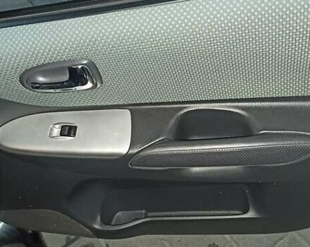 Черный Мазда Премаси, объемом двигателя 1.84 л и пробегом 259 тыс. км за 3800 $, фото 7 на Automoto.ua