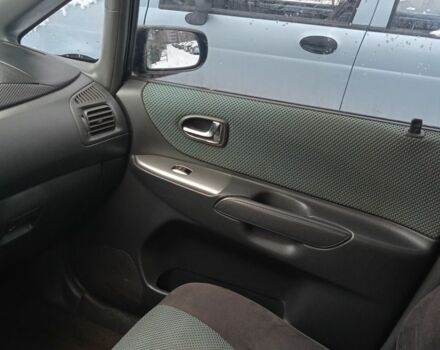 Черный Мазда Премаси, объемом двигателя 2 л и пробегом 244 тыс. км за 1064 $, фото 5 на Automoto.ua