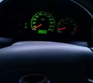 Мазда Премаси, объемом двигателя 2 л и пробегом 300 тыс. км за 3200 $, фото 3 на Automoto.ua