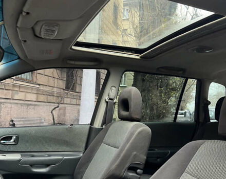 Серый Мазда Премаси, объемом двигателя 2 л и пробегом 200 тыс. км за 2200 $, фото 4 на Automoto.ua