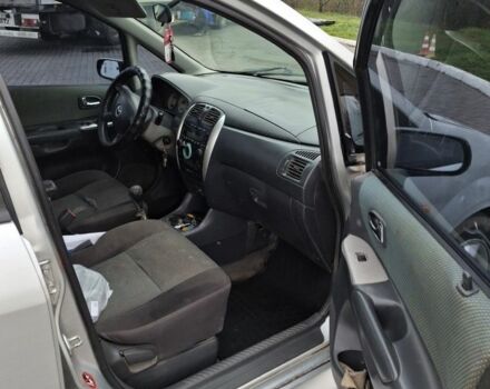 Серый Мазда Премаси, объемом двигателя 2 л и пробегом 320 тыс. км за 1650 $, фото 7 на Automoto.ua