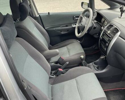 Сірий Мазда Премасі, об'ємом двигуна 1.99 л та пробігом 215 тис. км за 3200 $, фото 7 на Automoto.ua