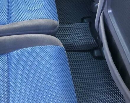 Серый Мазда Премаси, объемом двигателя 2 л и пробегом 290 тыс. км за 3800 $, фото 8 на Automoto.ua