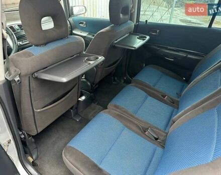 Серый Мазда Премаси, объемом двигателя 2 л и пробегом 290 тыс. км за 3800 $, фото 6 на Automoto.ua