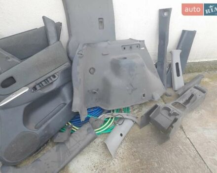 Серый Мазда Премаси, объемом двигателя 2 л и пробегом 270 тыс. км за 3200 $, фото 12 на Automoto.ua